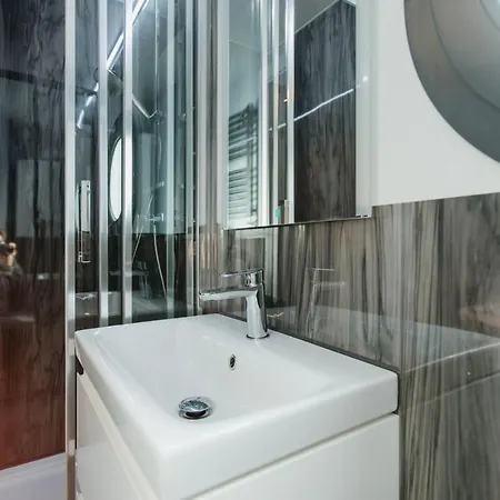 Lägenhet Wasserapartment Cityport - Schwimmende