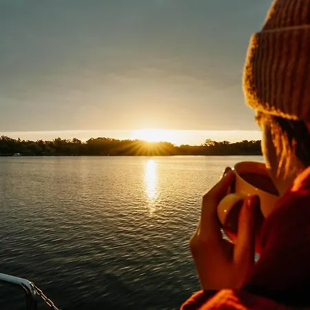 Wasserapartment Cityport - Schwimmende 아파트