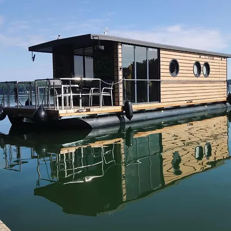 Wasserapartment Cityport - Schwimmende *