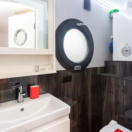 Lägenhet Wasserapartment Cityport - Schwimmende