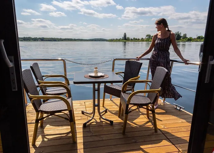 Wasserapartment Cityport - Schwimmende Апартаменты *