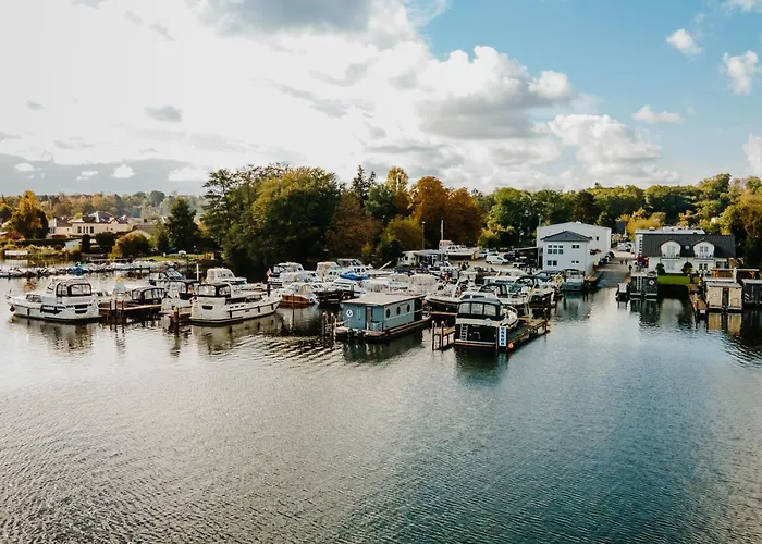 Wasserapartment Cityport - Schwimmende Appartement *