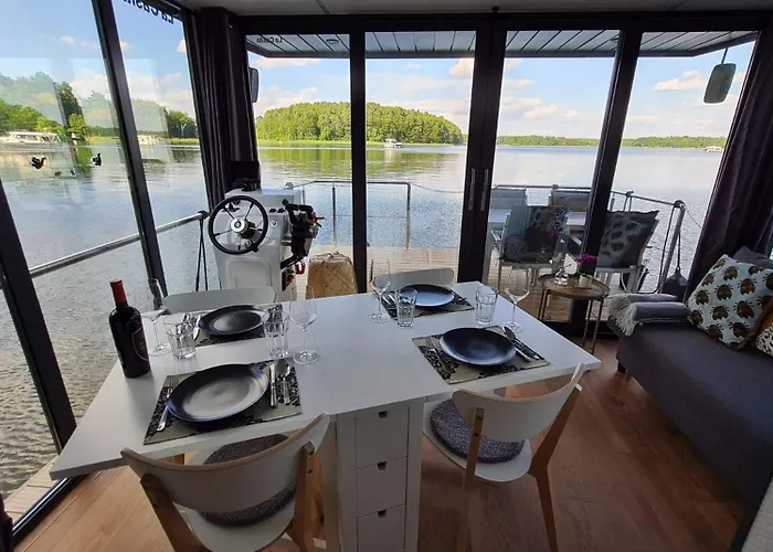 Wasserapartment Cityport - Schwimmende Appartement *