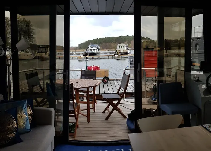 Wasserapartment Cityport - Schwimmende